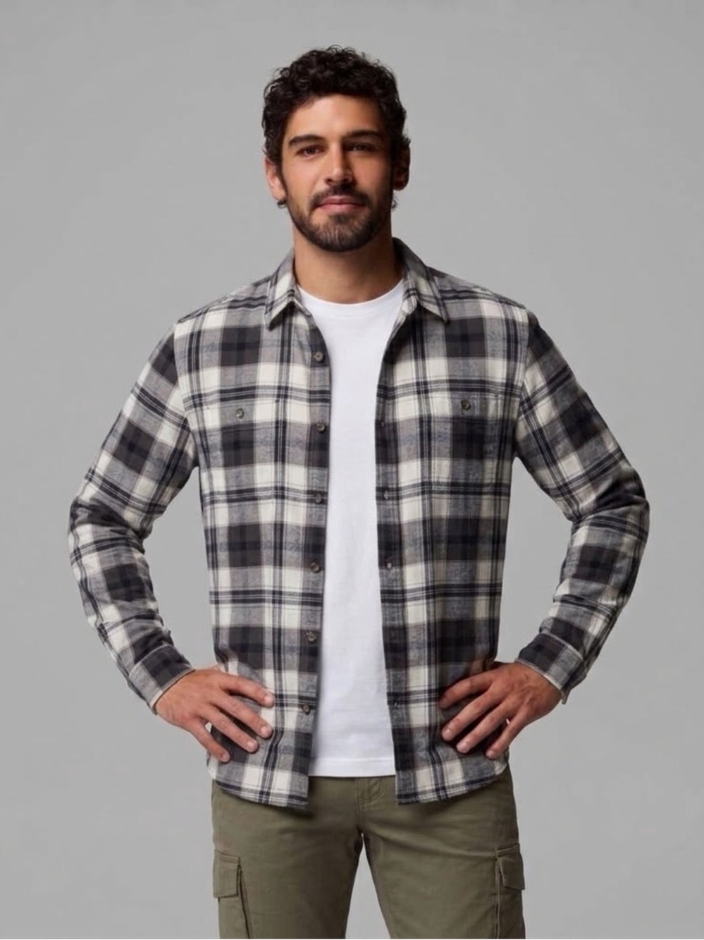 American Eagle Men's Black & White Plaid Flannel Shirt